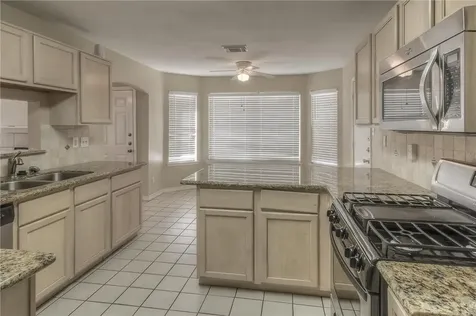 19223 Twin Buttes Drive Tomball TX 77375