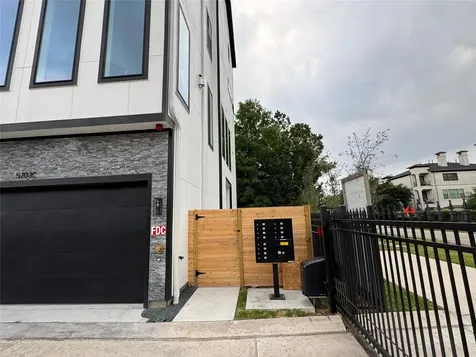 5705 Dolores Street B Houston TX 77057