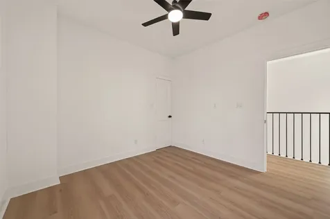 6719 Knox Street Houston TX 77091
