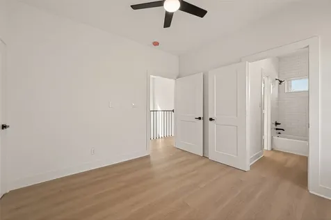 6719 Knox Street Houston TX 77091