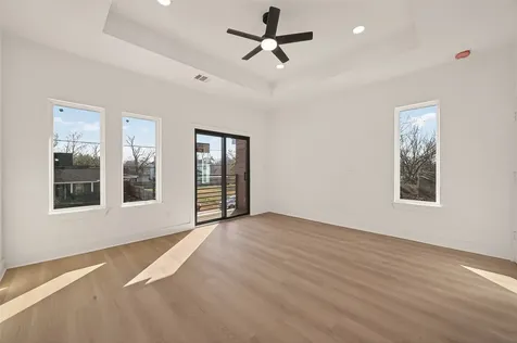 6719 Knox Street Houston TX 77091