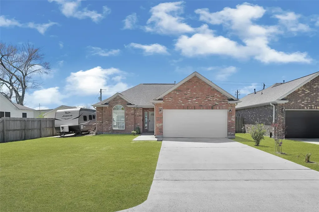 1522 Longley Street South Houston TX 77587