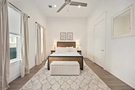 1211 Hickory Street D Houston TX 77007