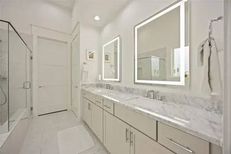 1211 Hickory Street D Houston TX 77007