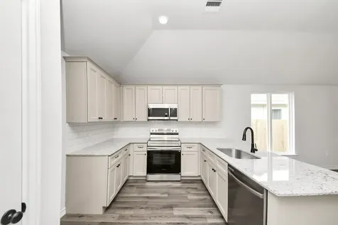 18720 Loom Drive Conroe TX 77306