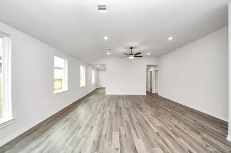 18720 Loom Drive Conroe TX 77306