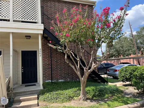 2121 El Paseo Street 2007 Houston TX 77054
