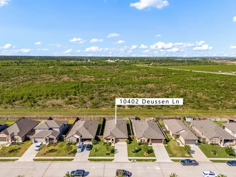 10402 Deussen Lane Texas City TX 77591