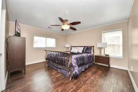 4747 Widerop Lane Friendswood TX 77546