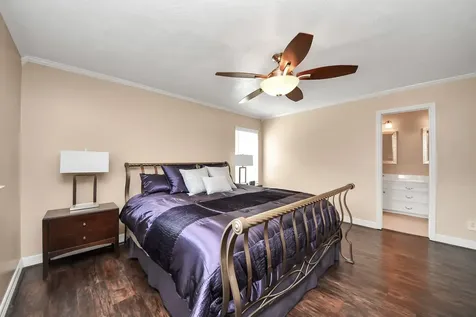 4747 Widerop Lane Friendswood TX 77546