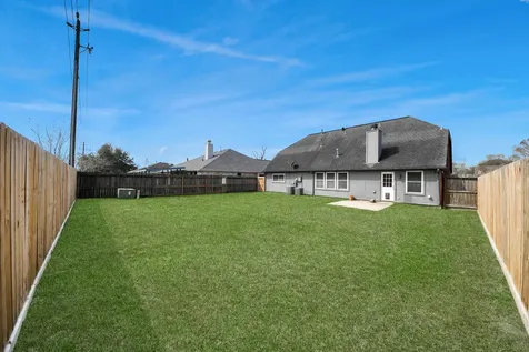4747 Widerop Lane Friendswood TX 77546