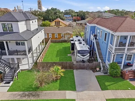 1104 36th Street Galveston TX 77550