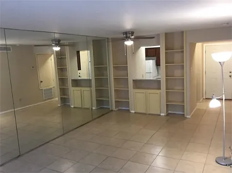 10075 Westpark Drive 14 Houston TX 77042
