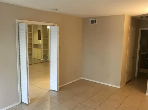 10075 Westpark Drive 14 Houston TX 77042