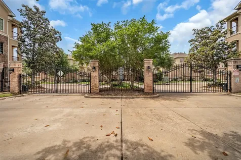 8118 Stoneyway Drive Houston TX 77040