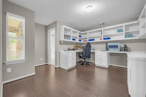 8118 Stoneyway Drive Houston TX 77040