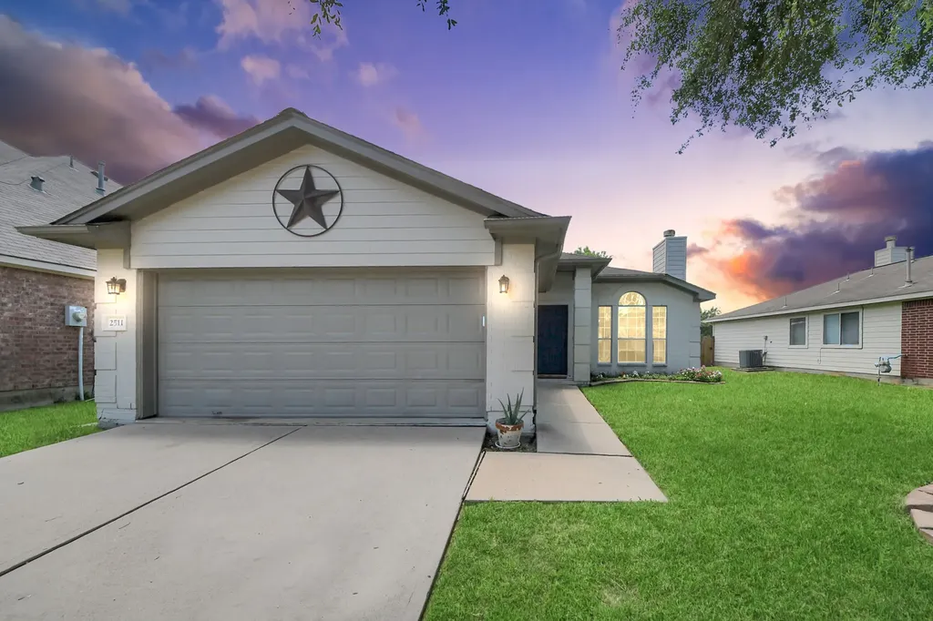 2511 Orchard Run Way Fresno TX 77545