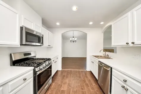2511 Orchard Run Way Fresno TX 77545