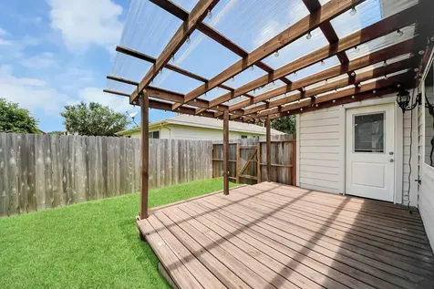 2511 Orchard Run Way Fresno TX 77545