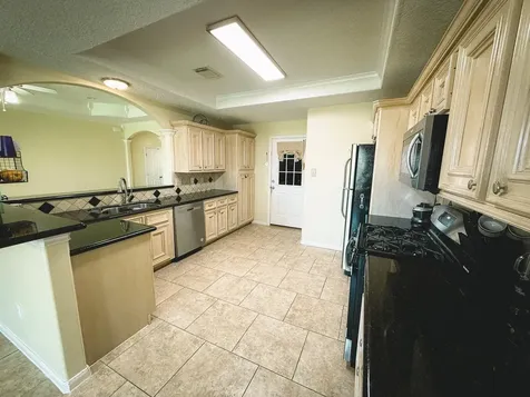 1102 N Shepherd Drive Baytown TX 77520