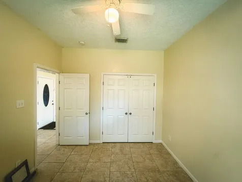 1102 N Shepherd Drive Baytown TX 77520