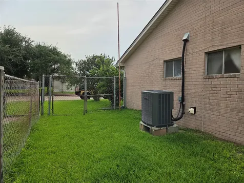 14423 Waterloo Drive Houston TX 77045