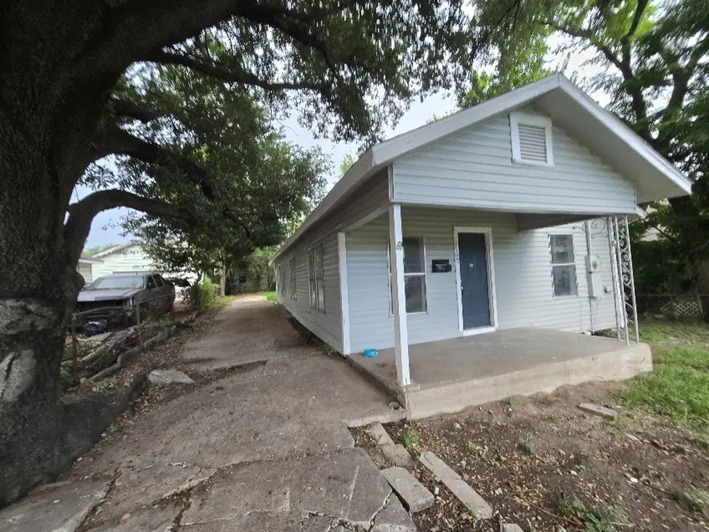 1105 1st Street Galena Park TX 77547