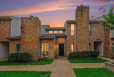5913 Woodway Place Court Houston TX 77057
