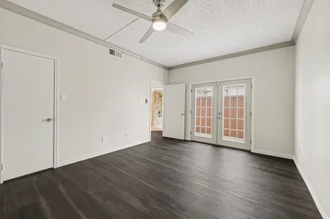 5913 Woodway Place Court Houston TX 77057