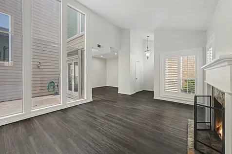5913 Woodway Place Court Houston TX 77057