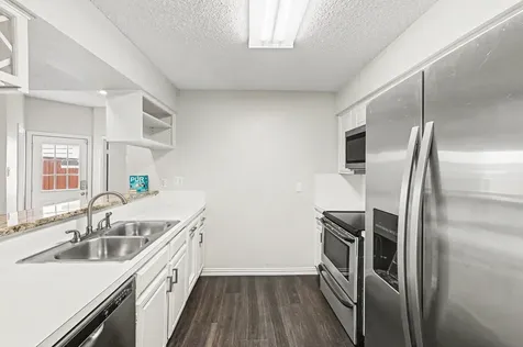 5913 Woodway Place Court Houston TX 77057