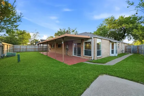 15826 Dunmoor Drive Houston TX 77059