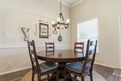 4115 Broadmoor Drive Mont Belvieu TX 77523