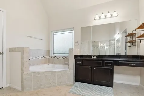 4115 Broadmoor Drive Mont Belvieu TX 77523