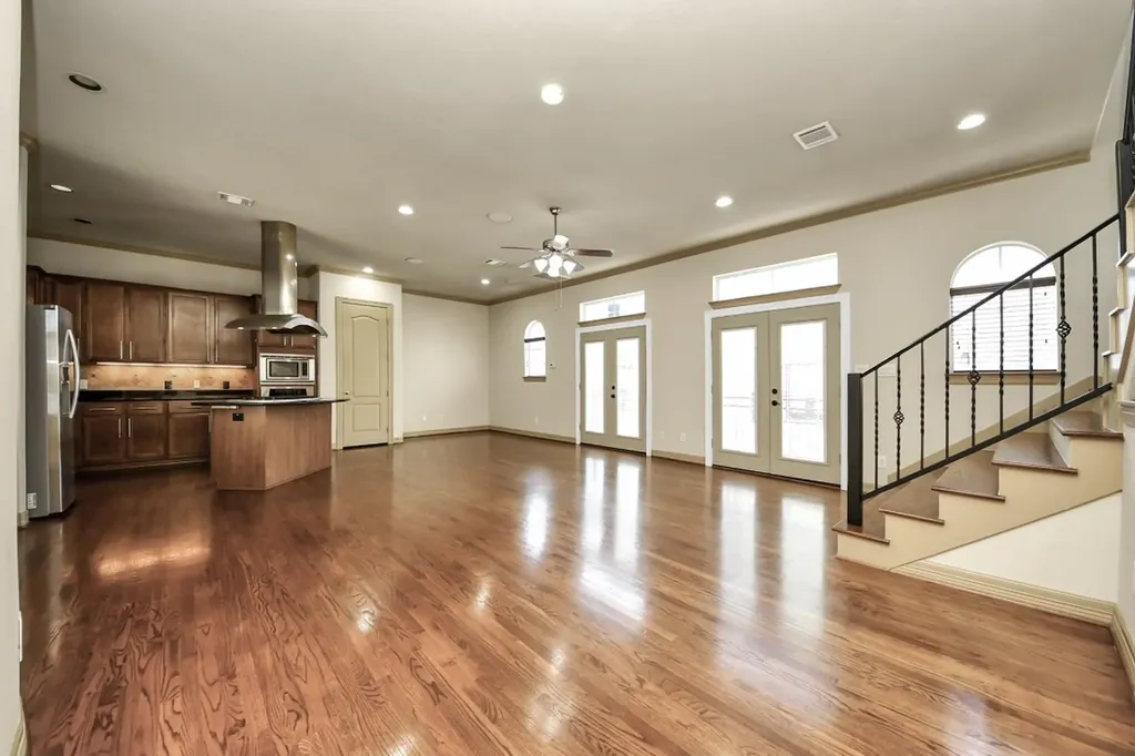 5711 Kiam Street Houston TX 77007