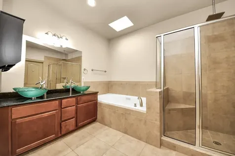 5711 Kiam Street Houston TX 77007