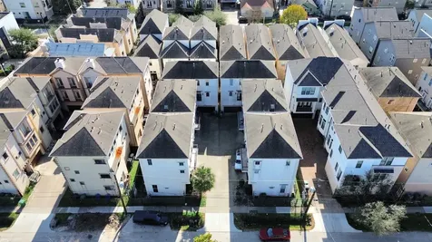 5711 Kiam Street Houston TX 77007