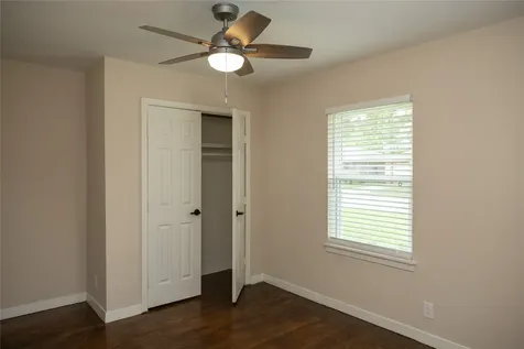 811 Sara Rose Street Houston TX 77018