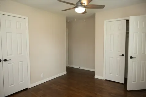 811 Sara Rose Street Houston TX 77018