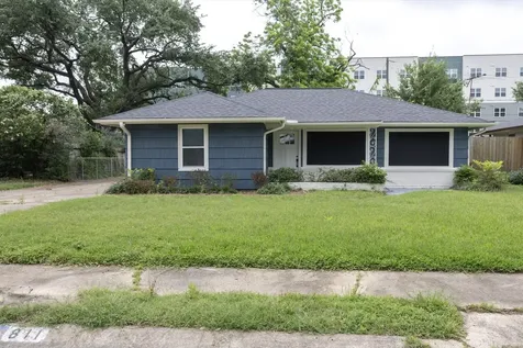 811 Sara Rose Street Houston TX 77018