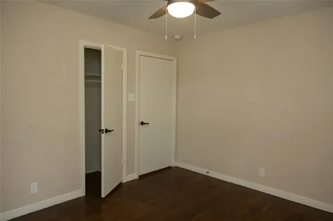 811 Sara Rose Street Houston TX 77018