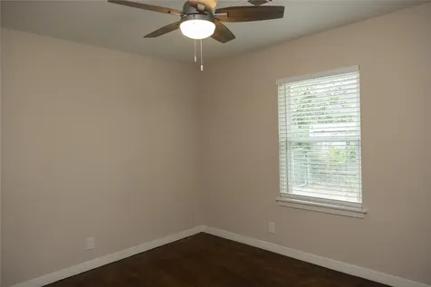 811 Sara Rose Street Houston TX 77018