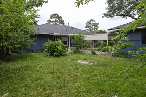 811 Sara Rose Street Houston TX 77018