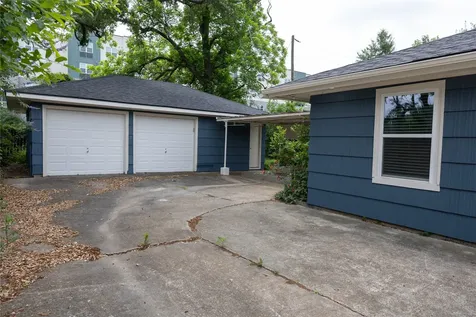 811 Sara Rose Street Houston TX 77018