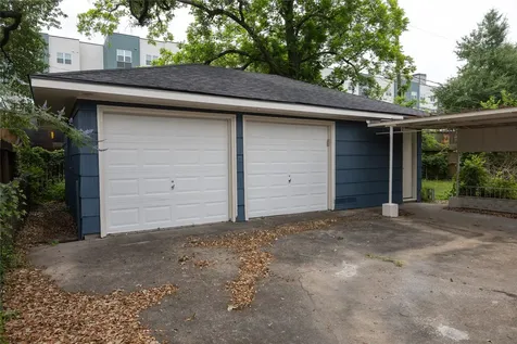 811 Sara Rose Street Houston TX 77018