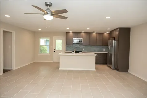 811 Sara Rose Street Houston TX 77018