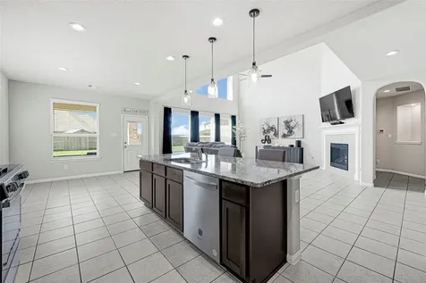 84 Carmel Drive Manvel TX 77578