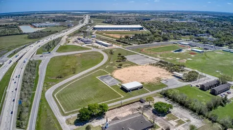 10.9 Ac Fields Store At Highway 290 Road Waller TX 77484