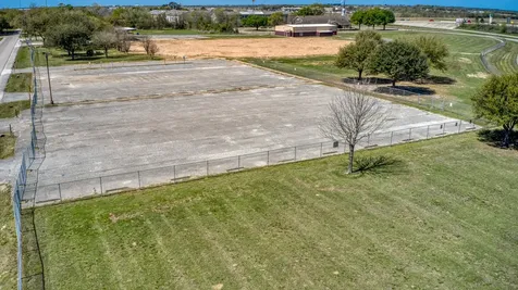 10.9 Ac Fields Store At Highway 290 Road Waller TX 77484