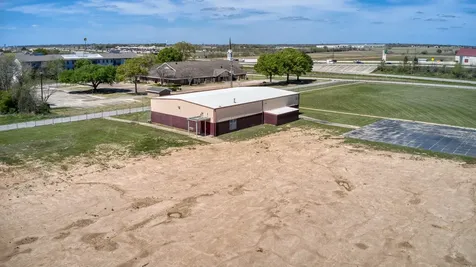 10.9 Ac Fields Store At Highway 290 Road Waller TX 77484